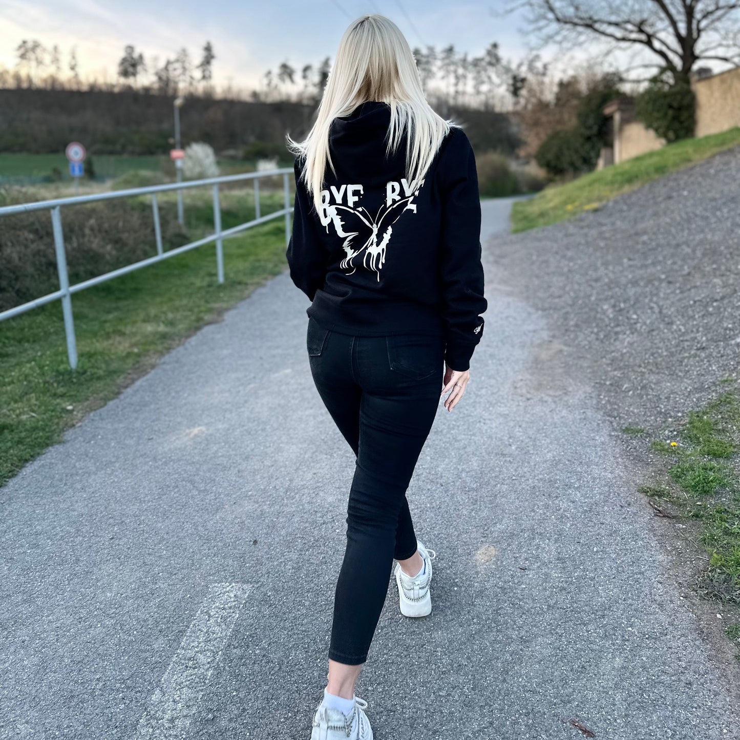 BYE BYE HOODIE BLACK